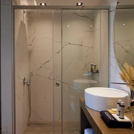 Villa Omnia - Luxury Bound On Earth *