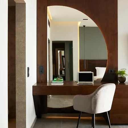 Omnia - Luxury Bound On Earth Villa *