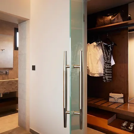 Villa Omnia - Luxury Bound On Earth Nea Moudania