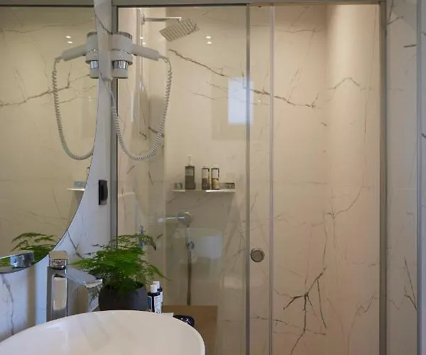 Omnia - Luxury Bound On Earth