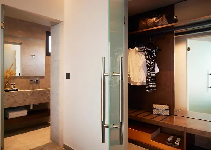 Villa Omnia - Luxury Bound On Earth Nea Moudania