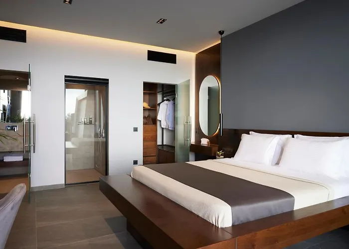 Omnia - Luxury Bound On Earth *