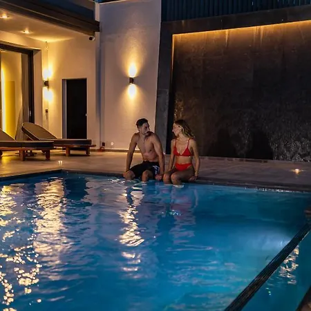 Villa Omnia - Luxury Bound On Earth