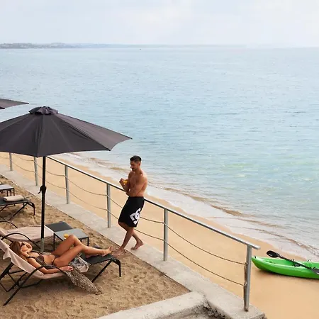 Omnia - Luxury Bound On Earth Villa