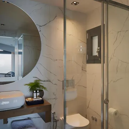 Omnia - Luxury Bound On Earth Villa *