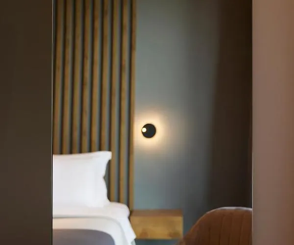 Omnia - Luxury Bound On Earth Villa *