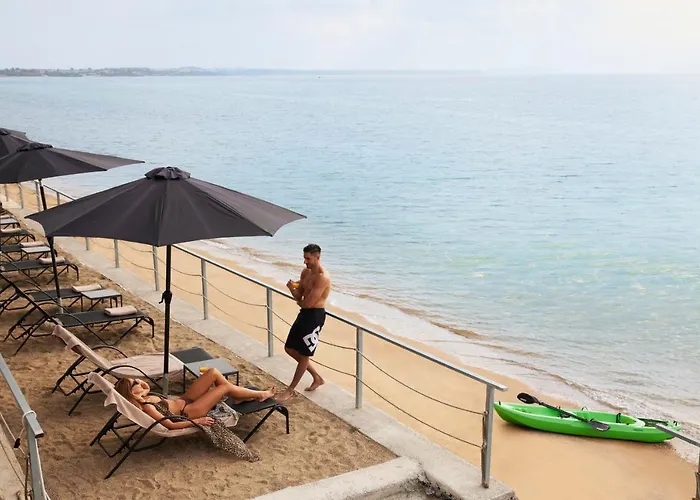 Omnia - Luxury Bound On Earth Villa