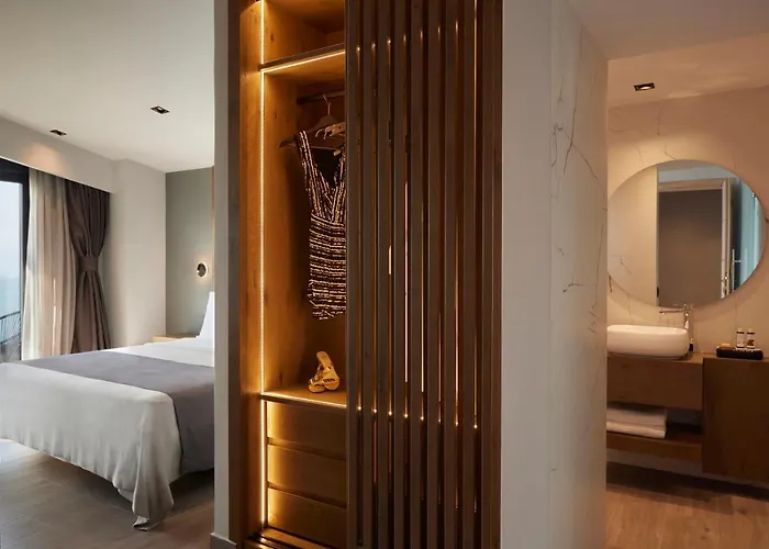 Omnia - Luxury Bound On Earth Villa