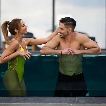 Villa Omnia - Luxury Bound On Earth *