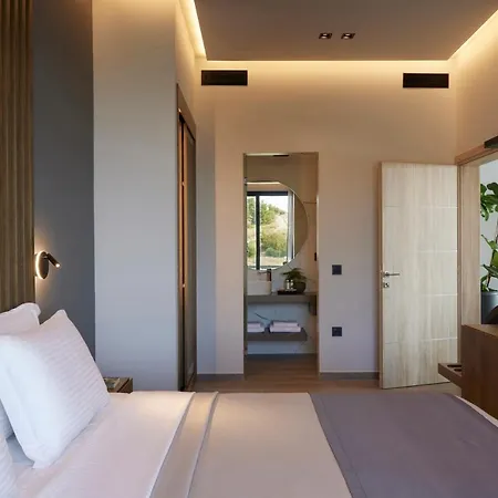 Omnia - Luxury Bound On Earth Villa