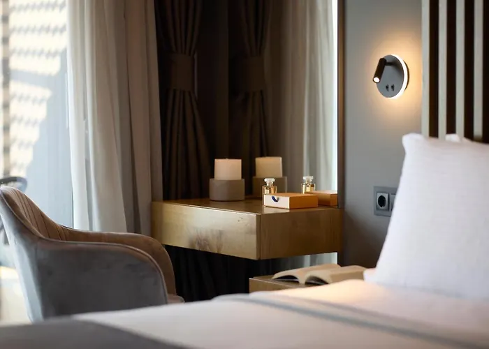 Villa Omnia - Luxury Bound On Earth *