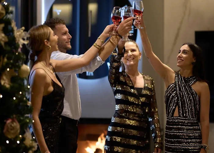 Villa Omnia - Luxury Bound On Earth *